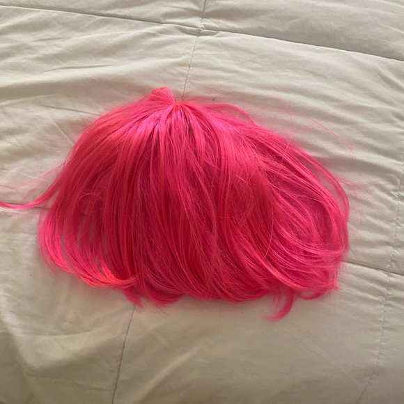 😻Pink short bob wig with bangs - Picture 3 of 3